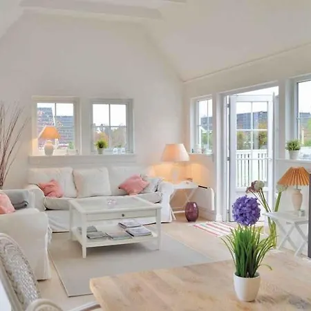 Semesterbostad Modern Close To The Beach